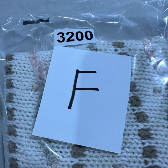 Ryan Mclean Top Women's Medium Knit Vest Sleeveless Fair Isle White Christmas - Picture 7 of 7